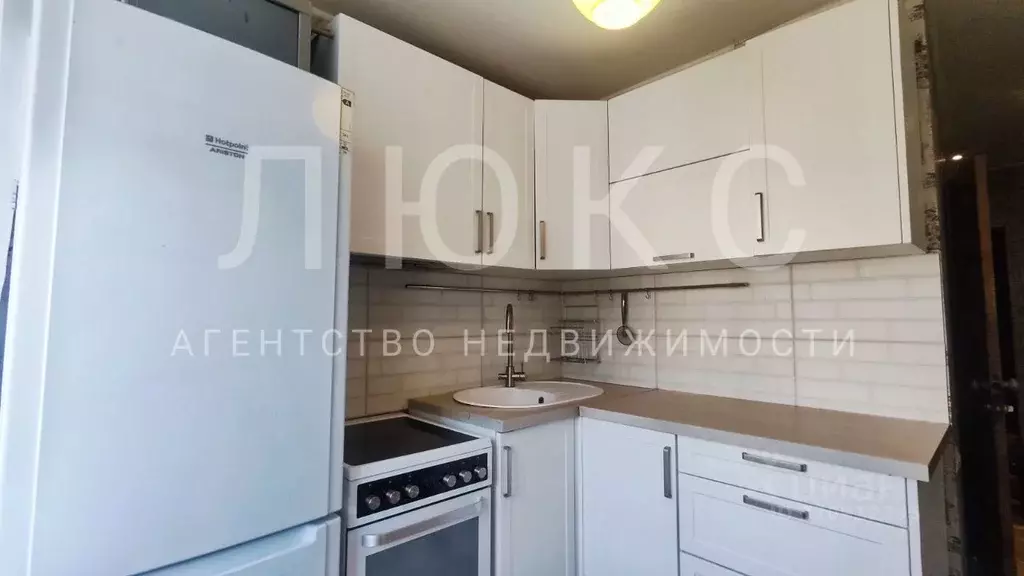 2-к кв. Кемеровская область, Новокузнецк проезд Чекистов, 7 (42.0 м) - Фото 0
