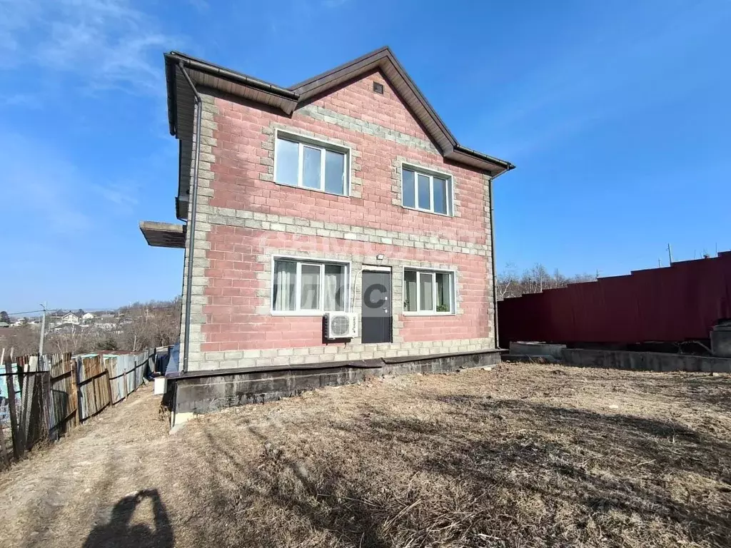 Коттедж в Приморский край, Артем ул. Чкалова, 40 (315 м) - Фото 1