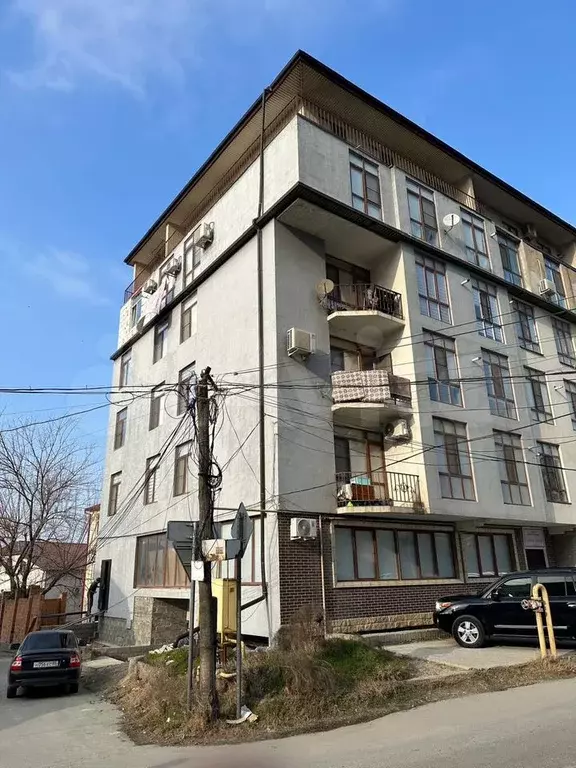 1-к. квартира, 60 м, 1/5 эт. - Фото 1
