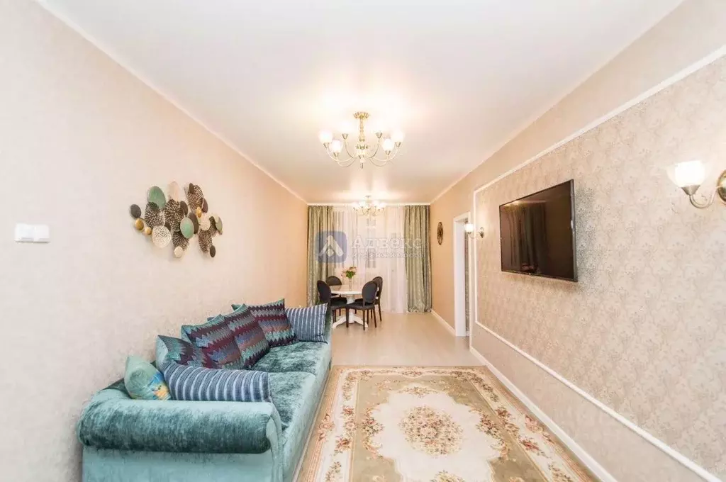 Студия Тюменская область, Тюмень ул. Федюнинского, 62к2 (88.9 м) - Фото 1