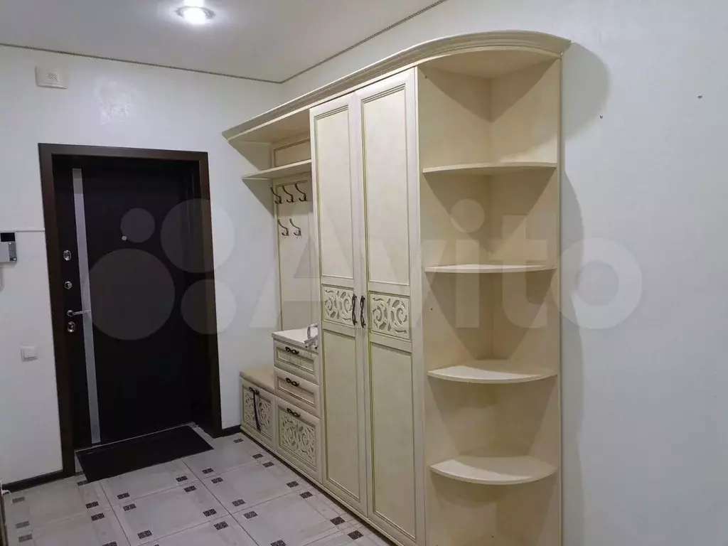 2-к. квартира, 60 м, 1/6 эт. - Фото 1