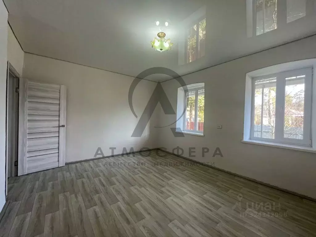 2-к кв. Краснодарский край, Хадыженск Апшеронский район, ул. Ленина ... - Фото 1