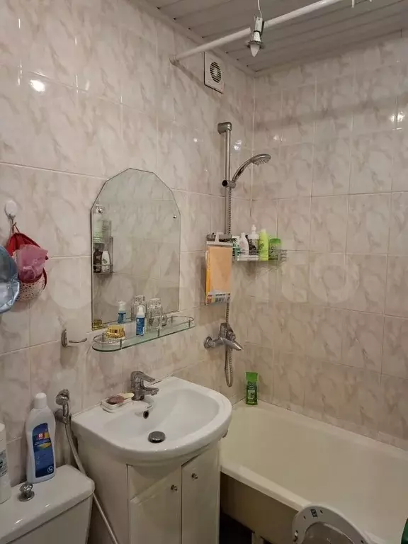 1-к. квартира, 32 м, 2/5 эт. - Фото 0