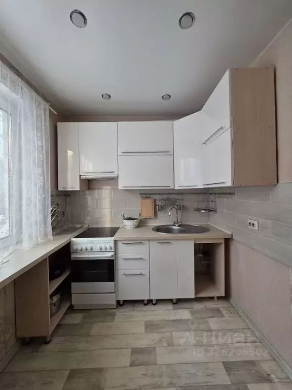 2-к кв. Красноярский край, Красноярск Северо-Енисейская ул., 46 (40.4 ... - Фото 1