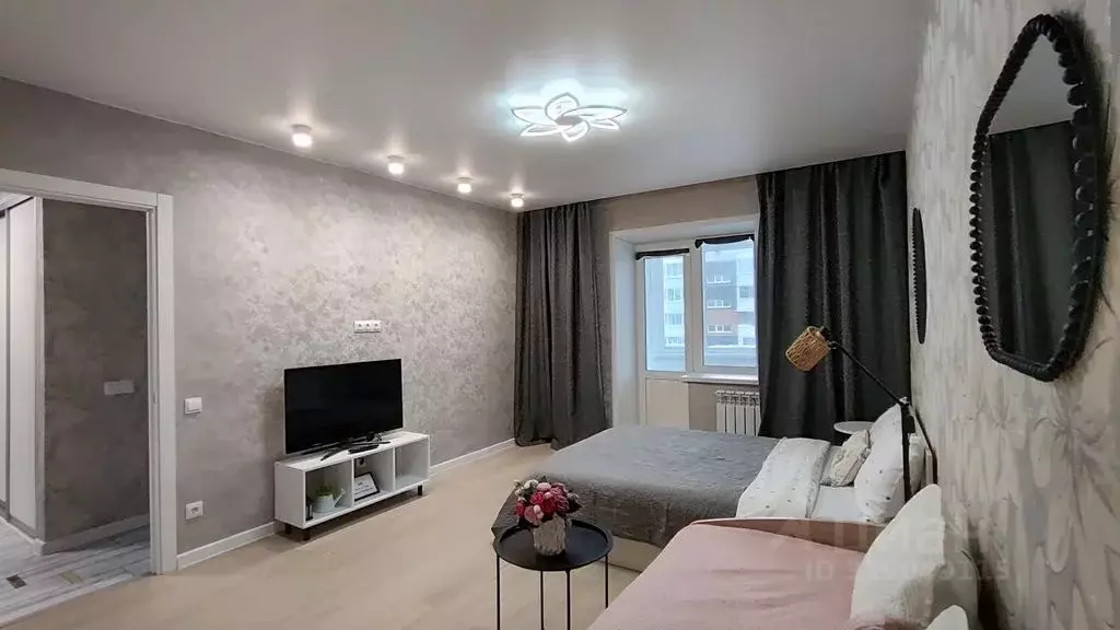 2-к кв. Пермский край, Пермь Уинская ул., 1 (50.0 м) - Фото 1