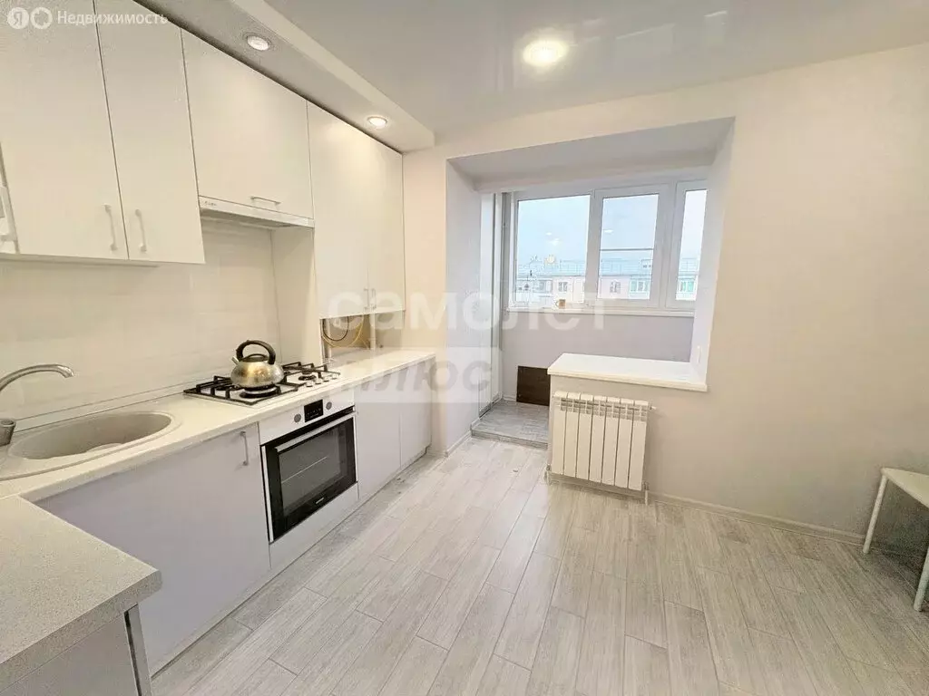 1-комнатная квартира: Медведево, посёлок городского типа Медведево, ... - Фото 2