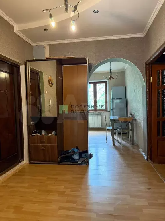 3-к. квартира, 71 м, 2/9 эт. - Фото 0