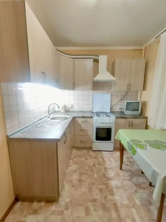 2-к. квартира, 56 м, 3/9 эт. - Фото 0