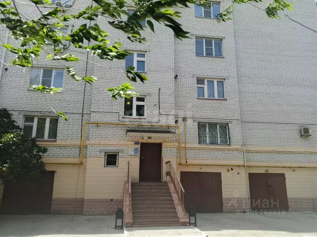 Гараж в Астраханская область, Астрахань ул. Адмирала Нахимова, 48к2 ... - Фото 1