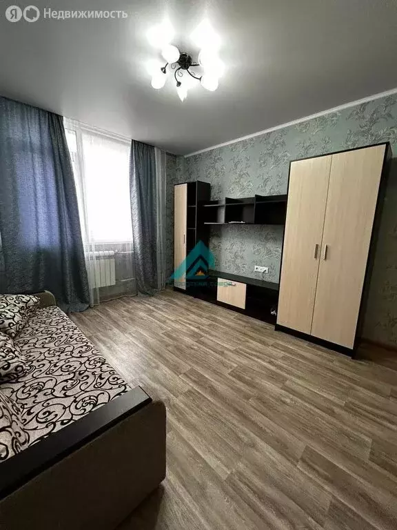 1-комнатная квартира: Оренбург, улица Геннадия Донковцева, 1 (41.1 м) - Фото 1
