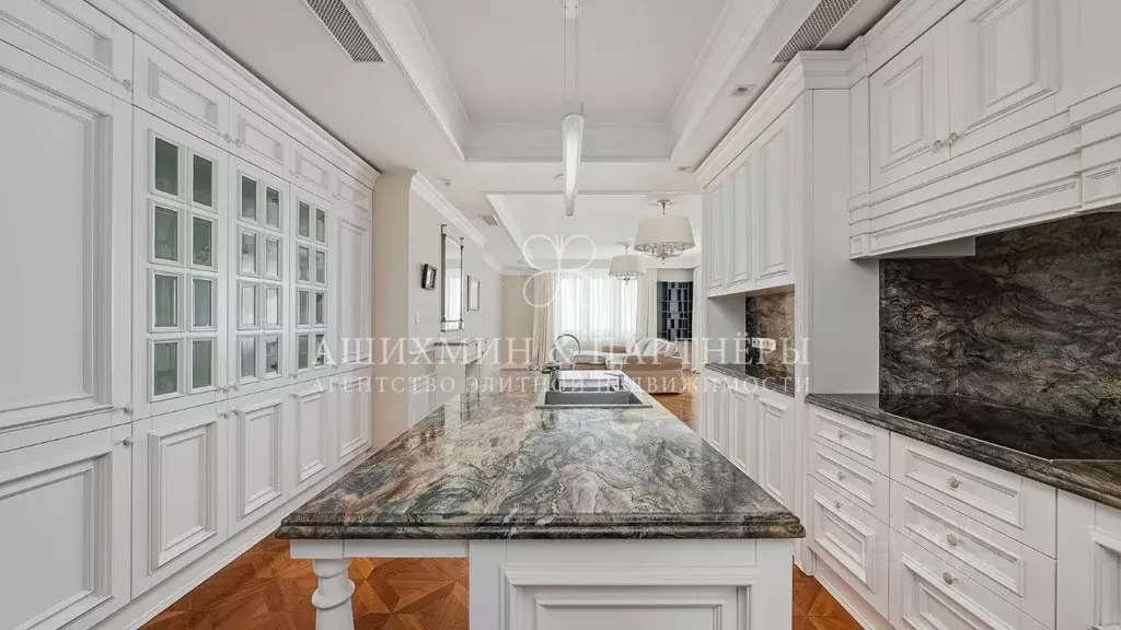 5-к кв. Москва Ленинский просп., 111к1 (198.3 м) - Фото 1