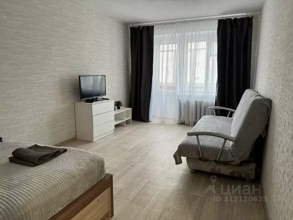 1-к кв. Удмуртия, Ижевск ул. Гагарина, 5 (32.0 м) - Фото 0