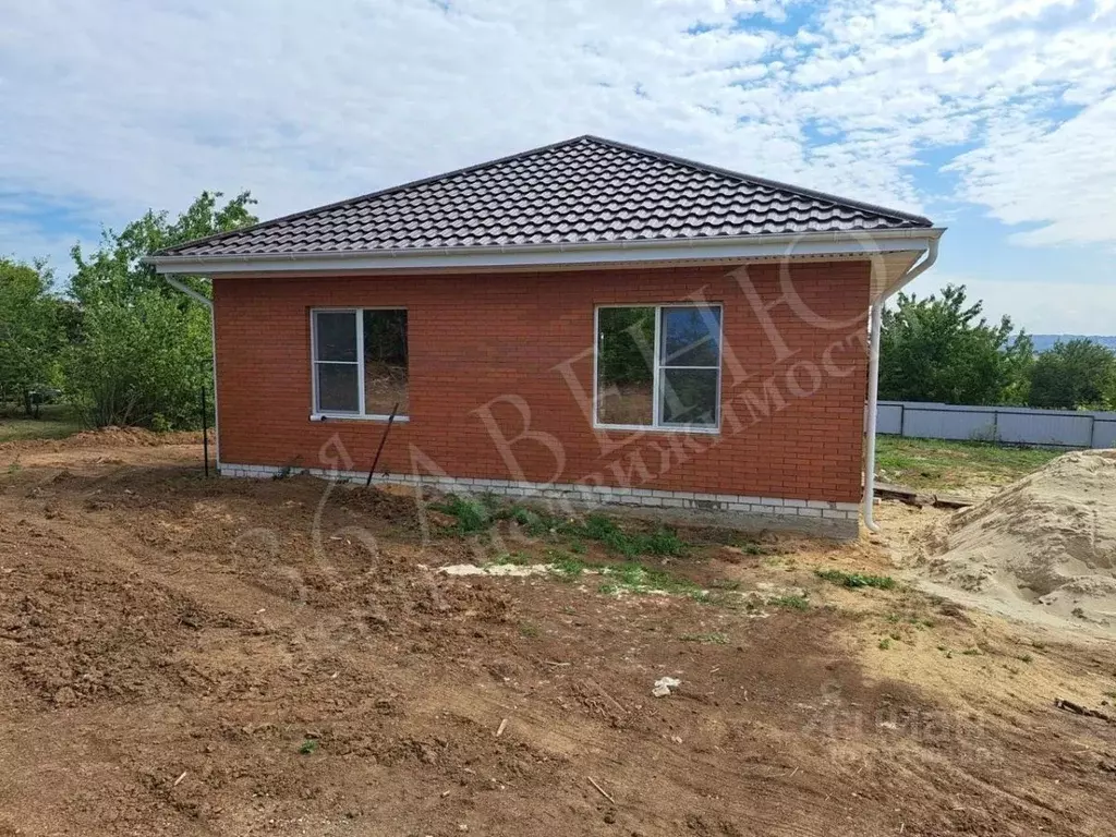 Дом в Воронежская область, с. Семилуки ул. 8 Марта, 11 (101 м) - Фото 1