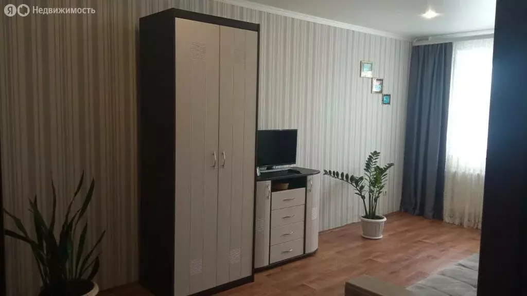 1-комнатная квартира: Уфа, улица Калинина, 16 (41.1 м) - Фото 1