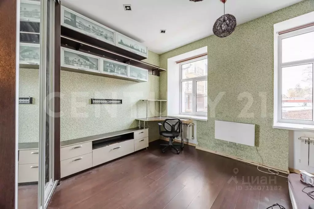 4-к кв. Санкт-Петербург ул. Черняховского, 27 (67.5 м) - Фото 1