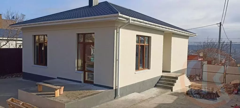 Дом в Крым, Симферопольский район, Перовское с/пос, Петровские Скалы ... - Фото 1