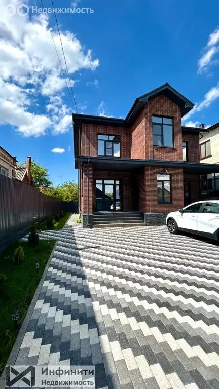 Дом в Ставрополь, улица Короткова (210 м) - Фото 1