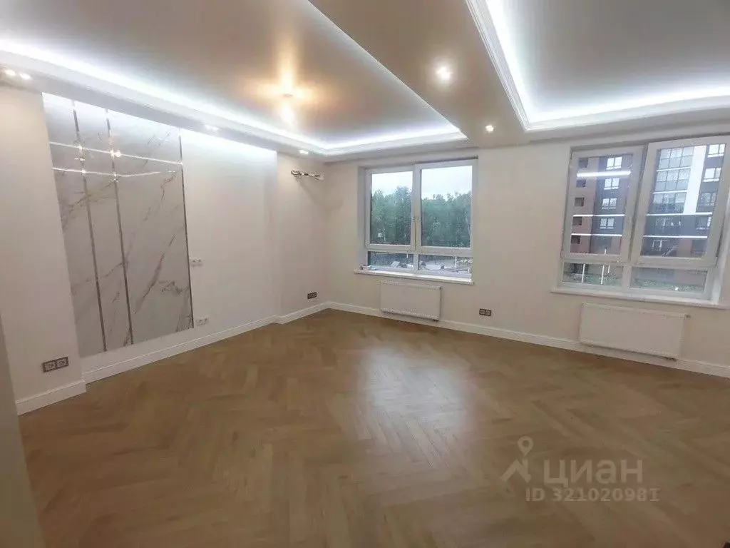 3-к кв. Свердловская область, Екатеринбург ул. 8 Марта, 204Д (85.0 м) - Фото 0