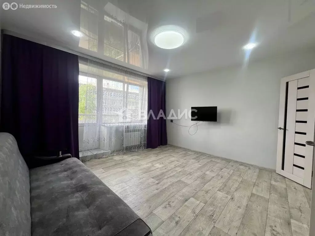 3-комнатная квартира: Улан-Удэ, улица Тулаева, 144 (60.4 м) - Фото 1