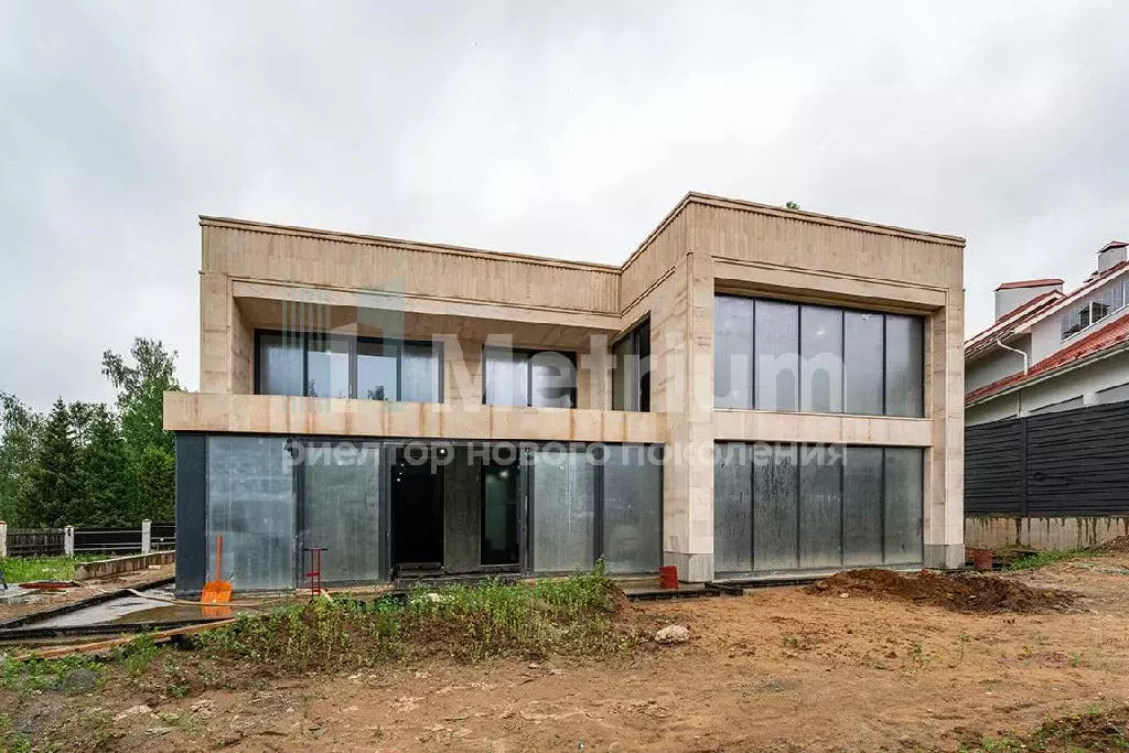 Продается дом в КП Изумрудный век - Фото 1