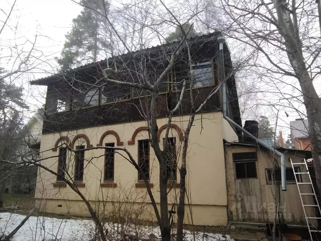 Дом в Московская область, Щелково городской округ, Загорянский дп ул. ... - Фото 1