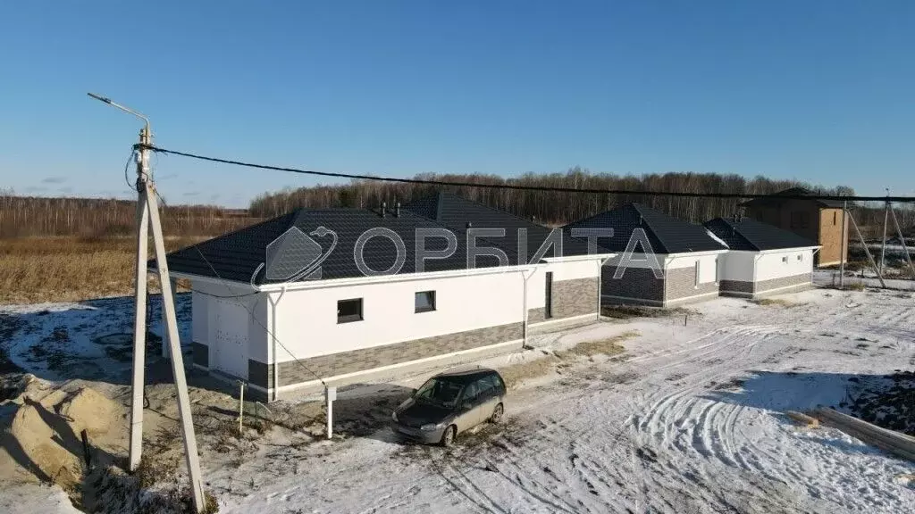 Дом в Тюменская область, Тюмень ул. Звездная (161 м) - Фото 1