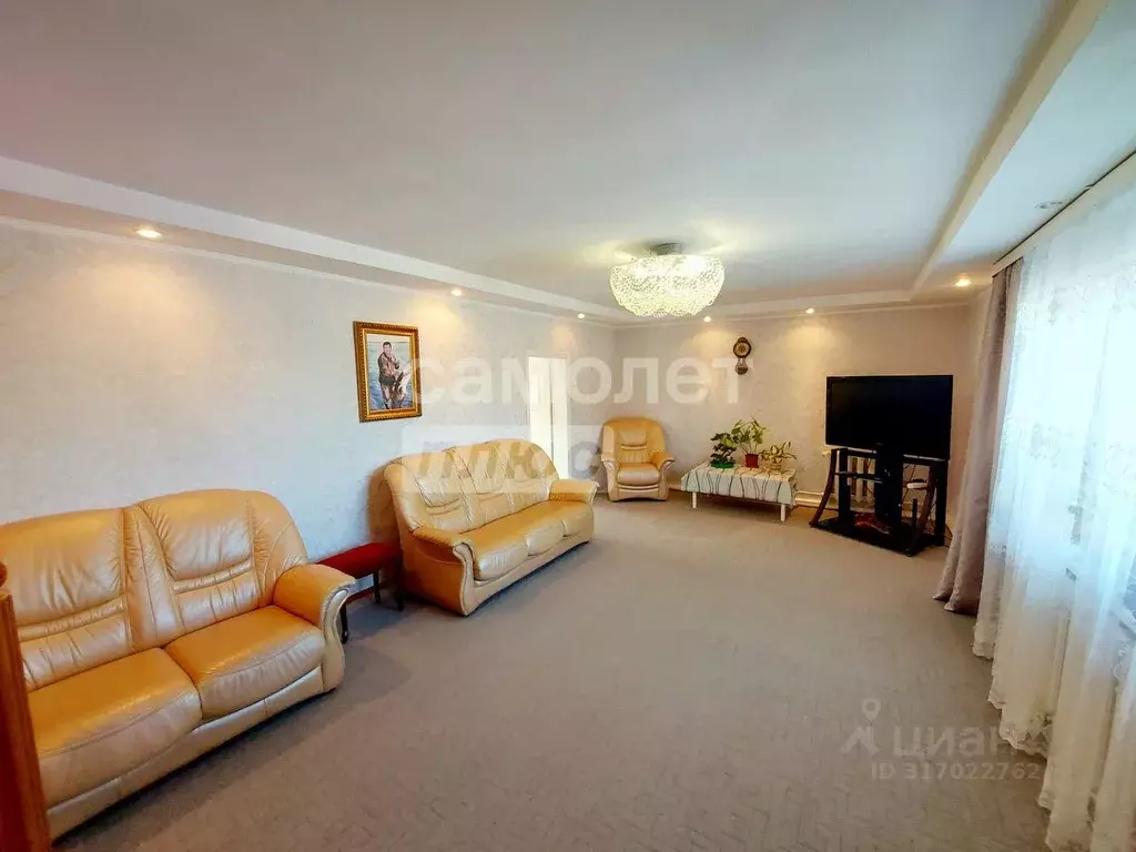 Дом в Оренбургская область, Оренбург ул. Мусы Джалиля, 46 (288 м) - Фото 2