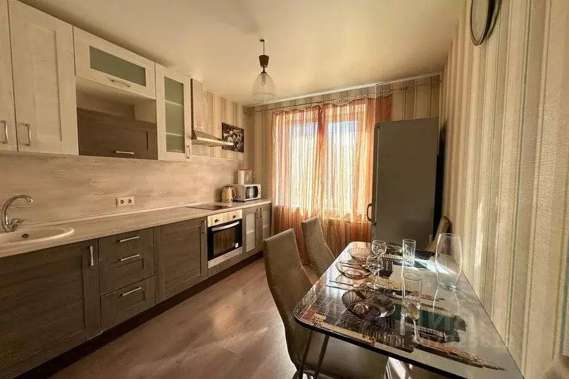 2-к кв. Самарская область, Тольятти Тополиная ул., 54 (50.0 м) - Фото 1
