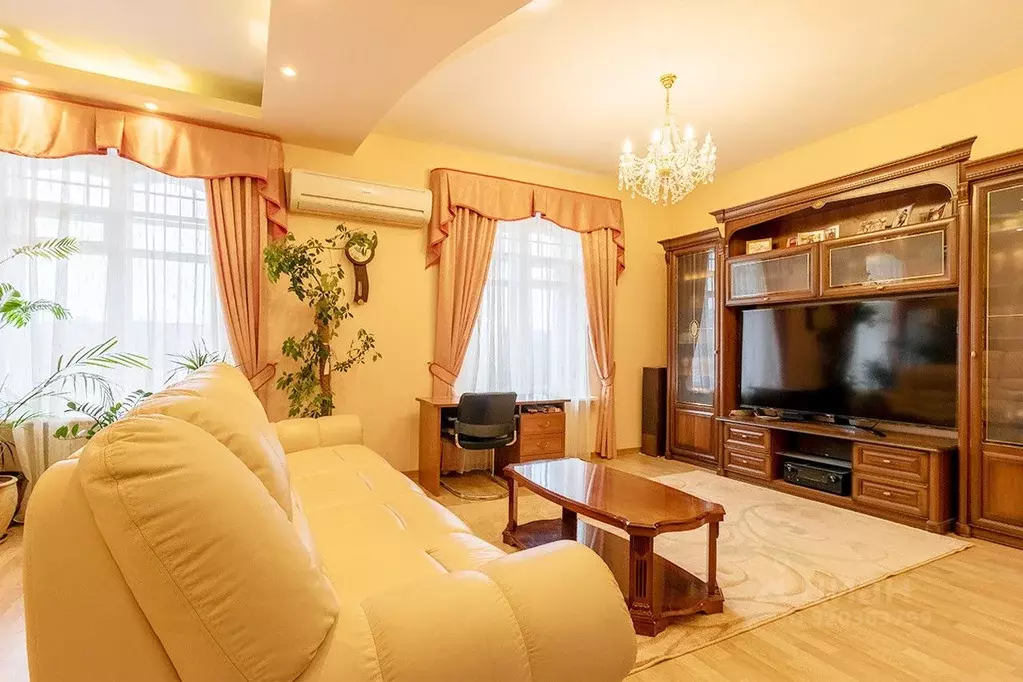 3-к кв. Волгоградская область, Волжский Фонтанная ул., 6 (100.0 м) - Фото 1