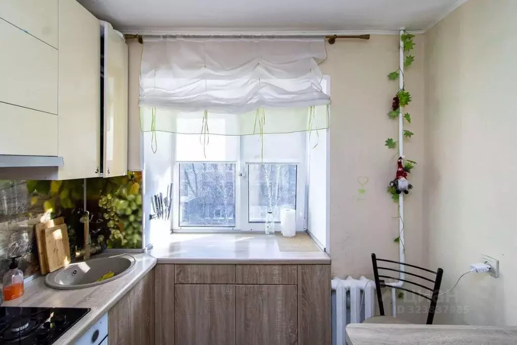 1-к кв. Тюменская область, Тюмень проезд Геологоразведчиков, 15 (30.0 ... - Фото 0