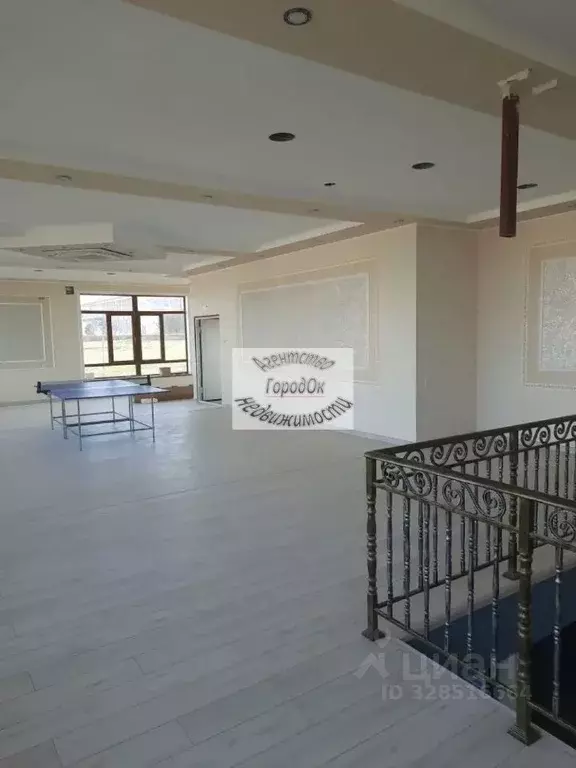 Помещение свободного назначения в Крым, Сакский район, с. Геройское ... - Фото 1