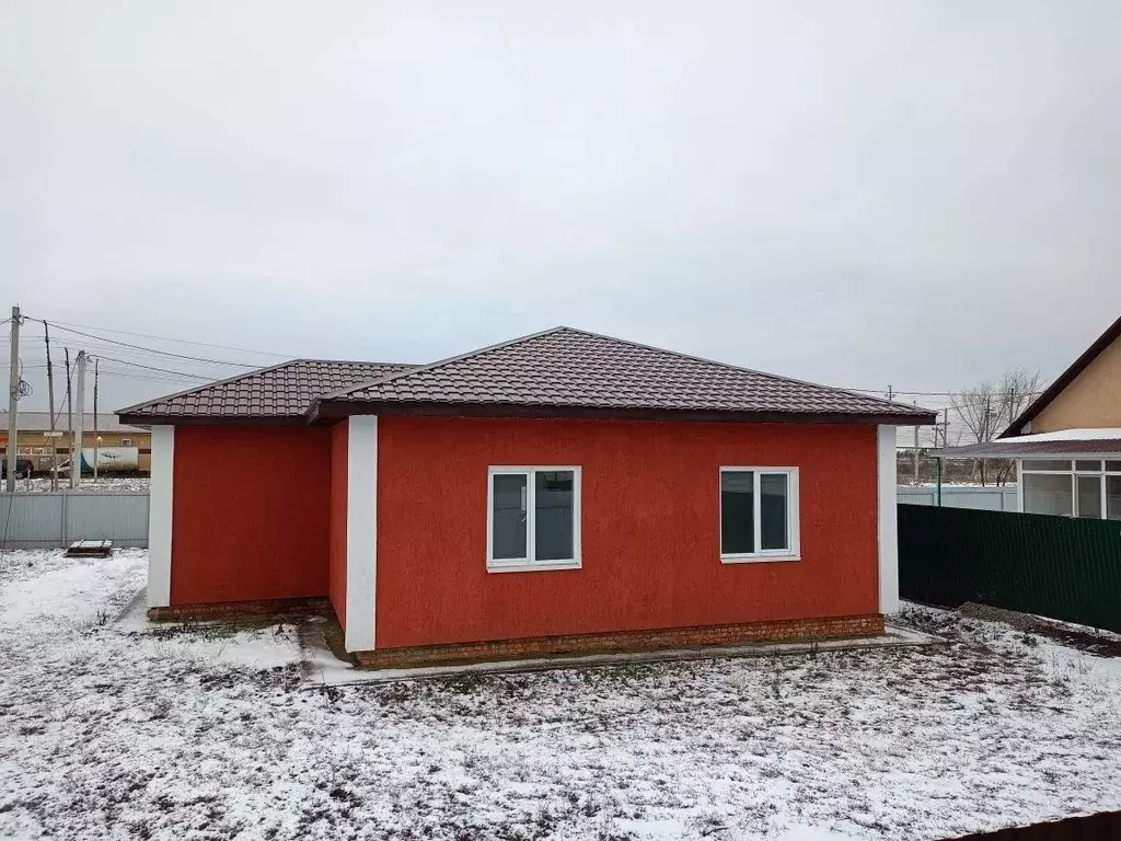 Дом в Саратовская область, Саратов муниципальное образование, пос. ... - Фото 1