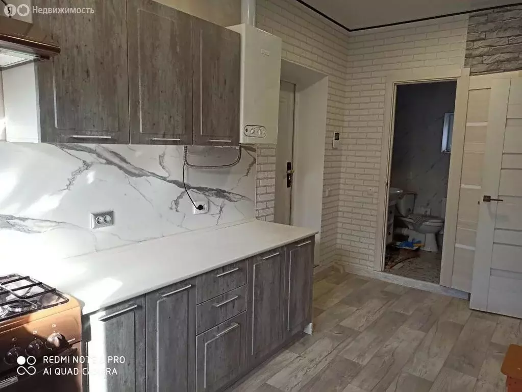 Дом в Симферопольский район, Мирновское сельское поселение, село ... - Фото 2