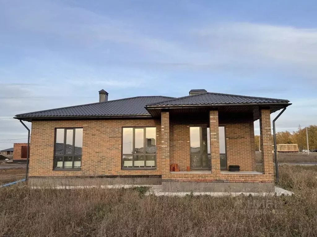 Дом в Татарстан, Лаишевский район, Кирбинское с/пос, д. Травкино ул. ... - Фото 1