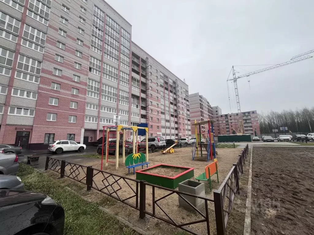 2-к кв. Вологодская область, Череповец просп. Шекснинский, 40 (70.0 м) - Фото 0