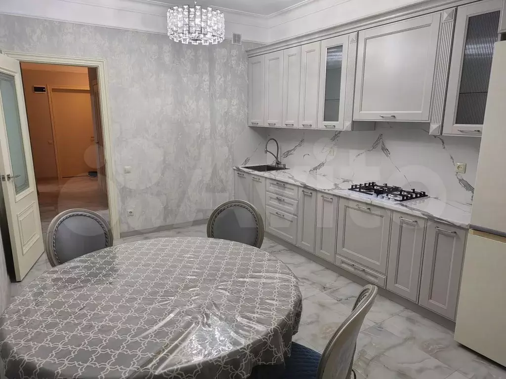 2-к. квартира, 86 м, 1/10 эт. - Фото 1
