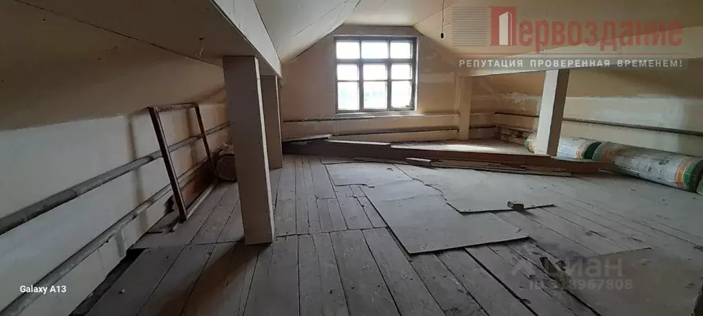Дом в Астраханская область, Астрахань Сенная ул., 23 (136 м) - Фото 1