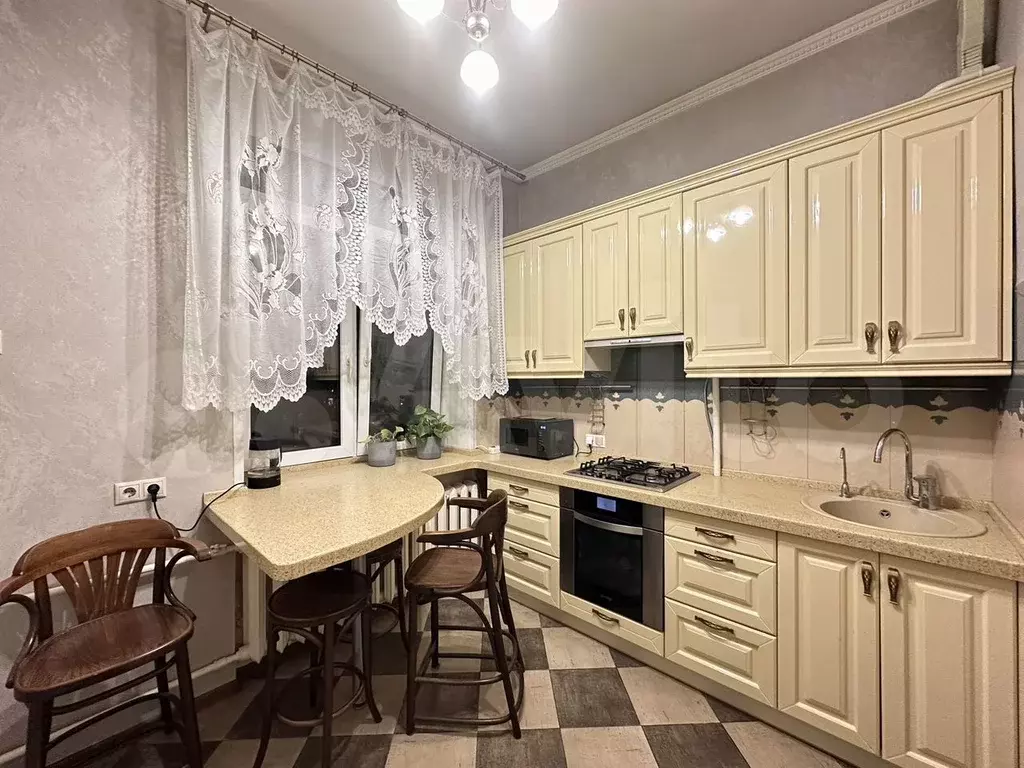 2-к. квартира, 57 м, 5/5 эт. - Фото 0