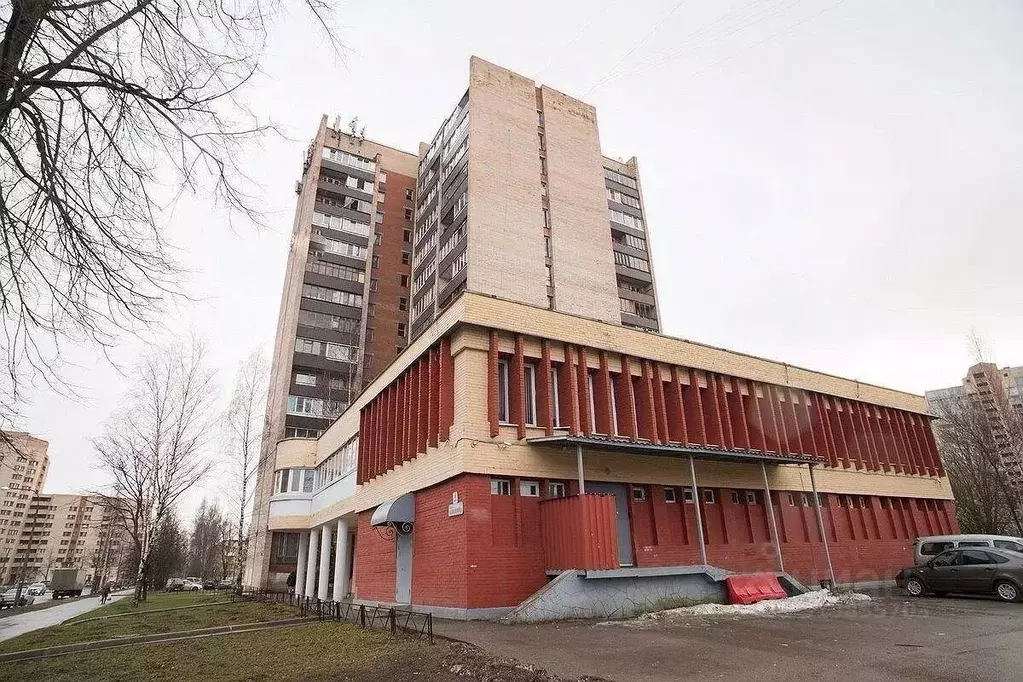 5-к кв. Санкт-Петербург ул. Академика Константинова, 4К1 (124.7 м) - Фото 0