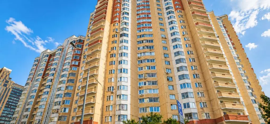 2-к кв. Московская область, Реутов Юбилейный просп., 60 (65.0 м) - Фото 1