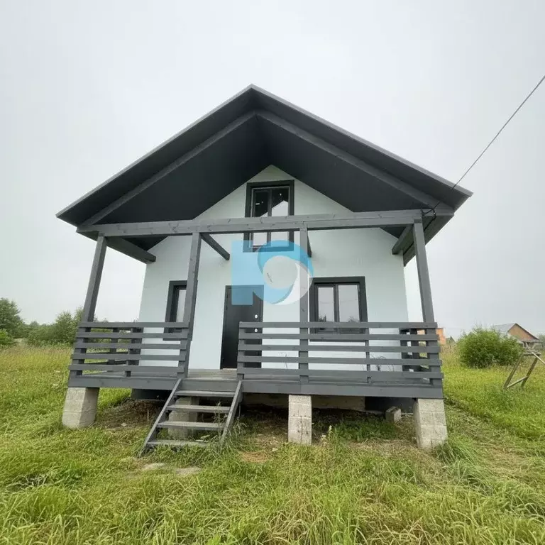 Дом в Башкортостан, с. Иглино ул. Якутова, 49 (100 м) - Фото 1