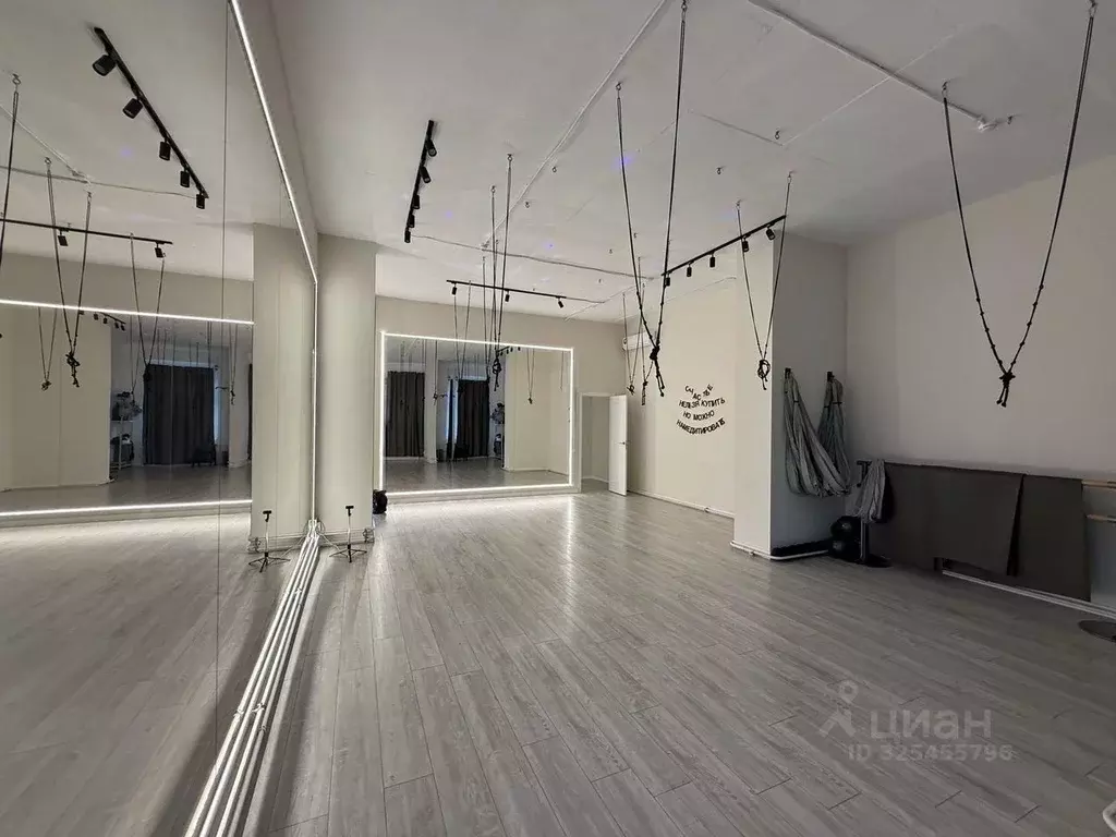 Помещение свободного назначения в Санкт-Петербург Малая ... - Фото 1