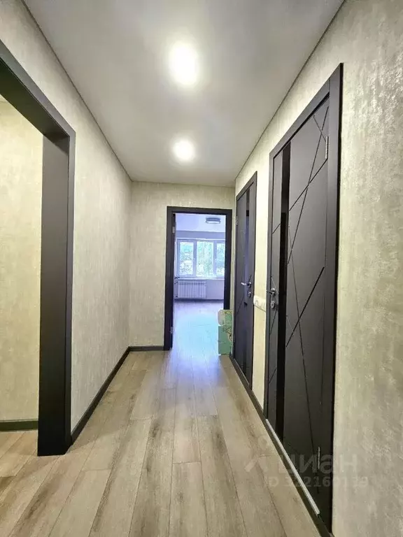 3-к кв. Самарская область, Тольятти ул. Ворошилова, 1 (65.7 м) - Фото 0