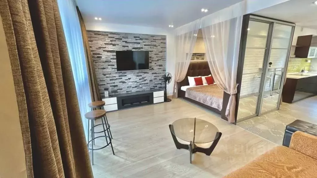 1-к кв. Иркутская область, Иркутский муниципальный округ, Листвянка рп ... - Фото 1