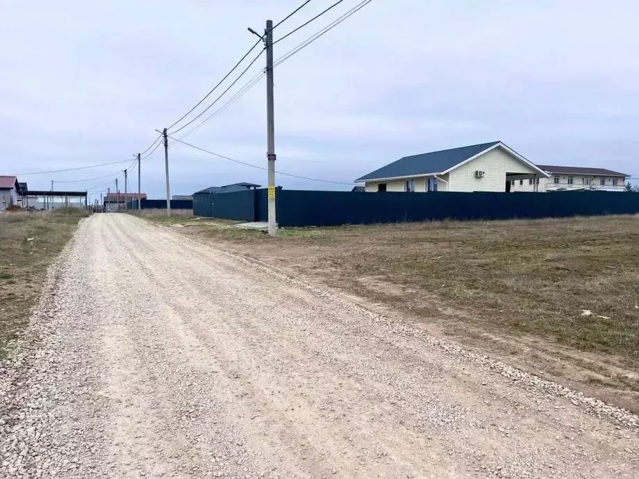 Участок в Крым, Симферопольский район, с. Родниково ул. Апрельская, 12 ... - Фото 1