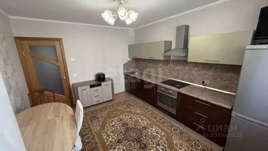 2-к кв. Тюменская область, Тюмень ул. Пермякова, 82к1 (66.5 м) - Фото 1