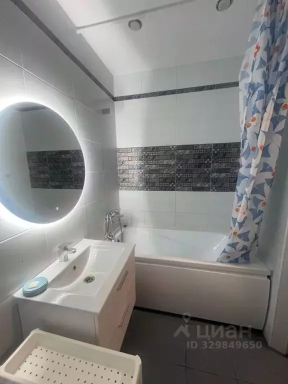 1-к кв. Татарстан, Казань ул. Азата Аббасова, 10 (40.0 м) - Фото 1