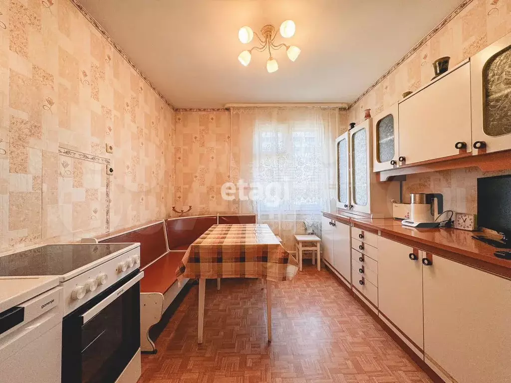 2-к. квартира, 60 м, 3/10 эт. - Фото 0