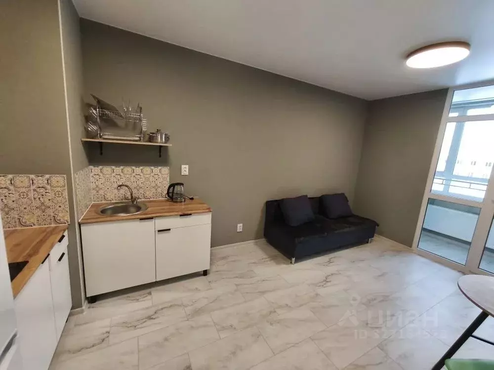 Студия Свердловская область, Екатеринбург ул. Пехотинцев, 1В (22.5 м) - Фото 2