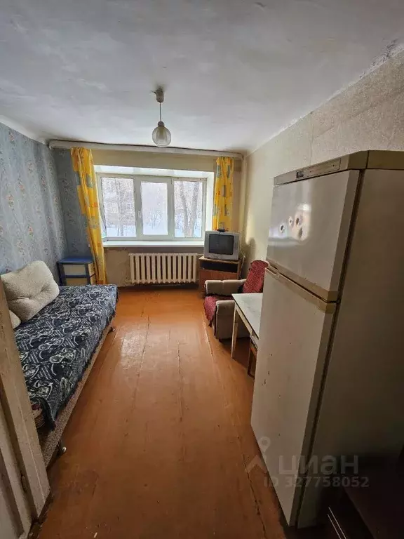 Комната Омская область, Омск ул. Петра Ильичева, 2 (14.0 м) - Фото 1